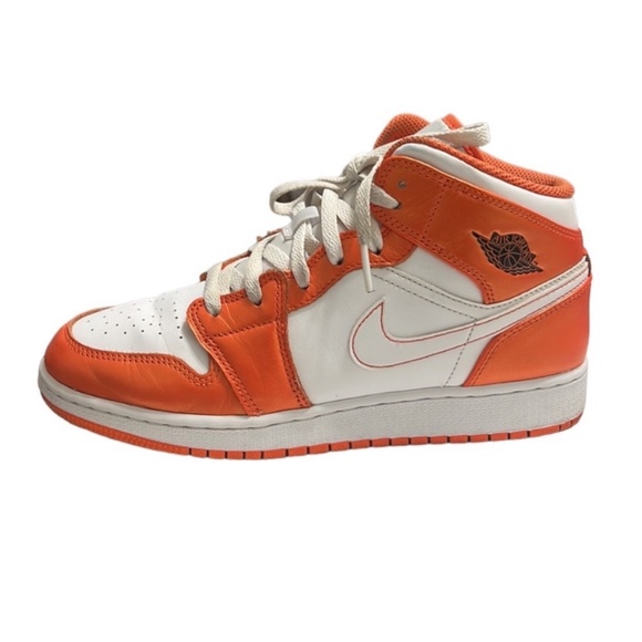 Air Jordan 1 Mid SE GS “Electro Orange” Sneakers Size 7Y - Picture 5 of 9